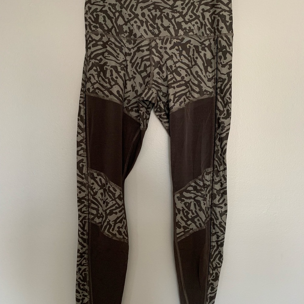 Lululemon high rise leggings🍋